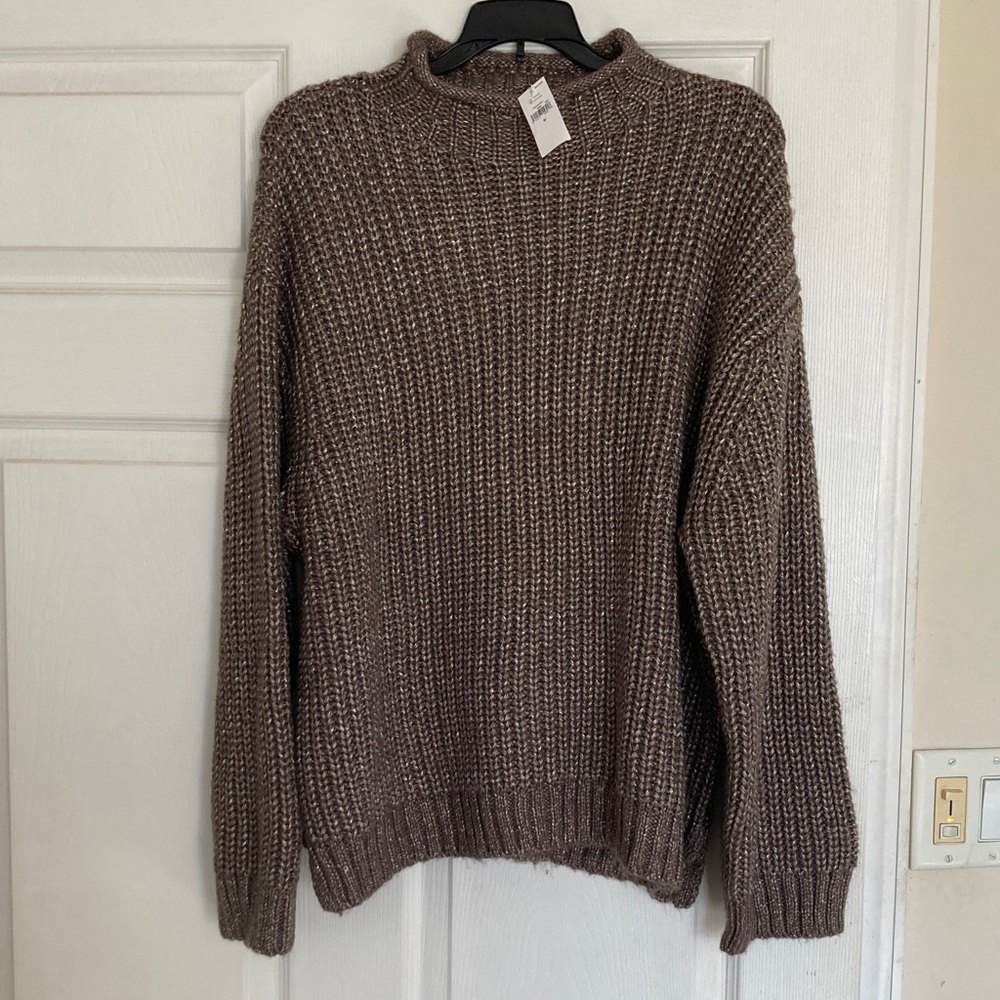 NWT GAP Brown / taupe  rollneck knit Sweater w/ a hint of sparkle Sz M